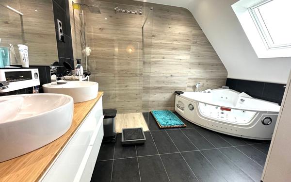 Maison à vendre    8 pièces •  Brest