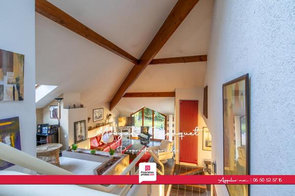 Sur les hauteurs, maison lumineuse et au calme