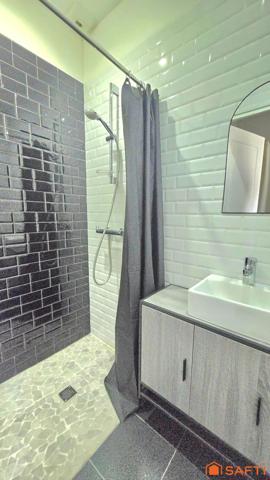 Contemporaine tout confort avec piscine