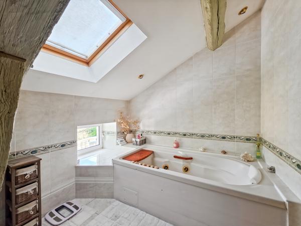 Maison 7 pièces - 400 m²