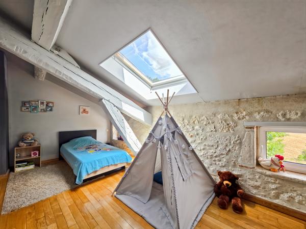 Maison 7 pièces - 400 m²