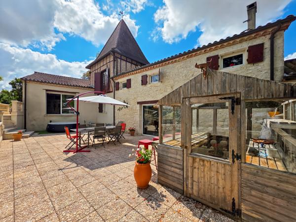 Maison 7 pièces - 400 m²