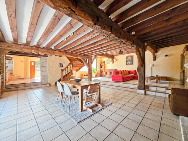 Maison 7 pièces - 400 m²