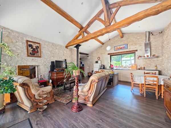 Maison 7 pièces - 400 m²