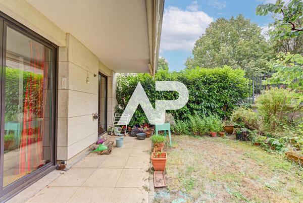 Appartement Rueil Malmaison 4 pièce(s) 80.68 m2 575 000 € **  - Référence  20048