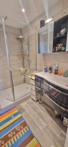 APPARTEMENT TRES LUMINEUX!