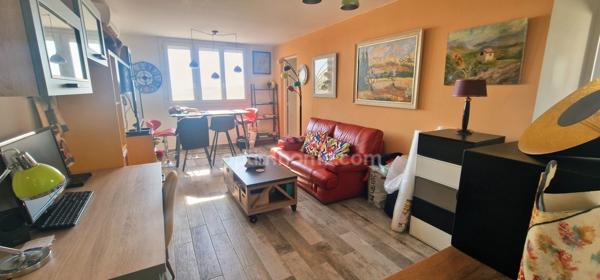 APPARTEMENT TRES LUMINEUX!