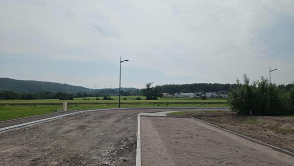 À VENDRE - Terrain totalement viabilisé à Corcieux (88) - L'emplacement parfait pour votre future maison familiale !