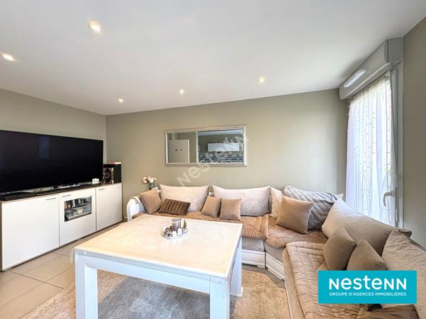 T4, REZ-DE-JARDIN, 3 CHAMBRES , GARAGE DOUBLE , LUMINEUX
