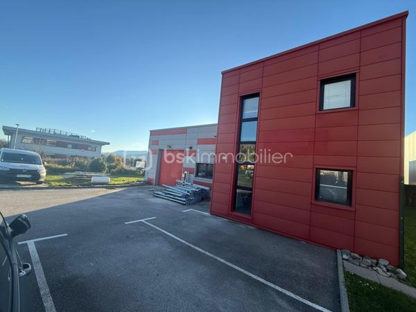 Bureau de 256,92 m²