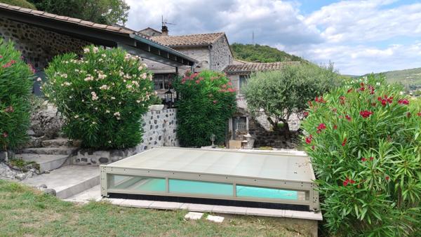 Maison Ancienne Atypique