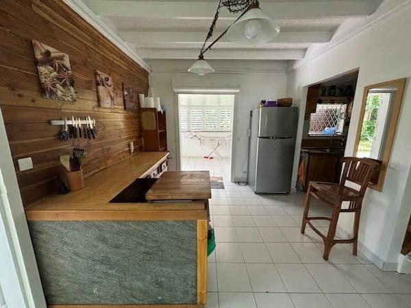 Maison à louer  5 pièces •  Sainte-Anne