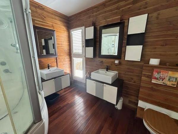 Maison à louer  5 pièces •  Sainte-Anne