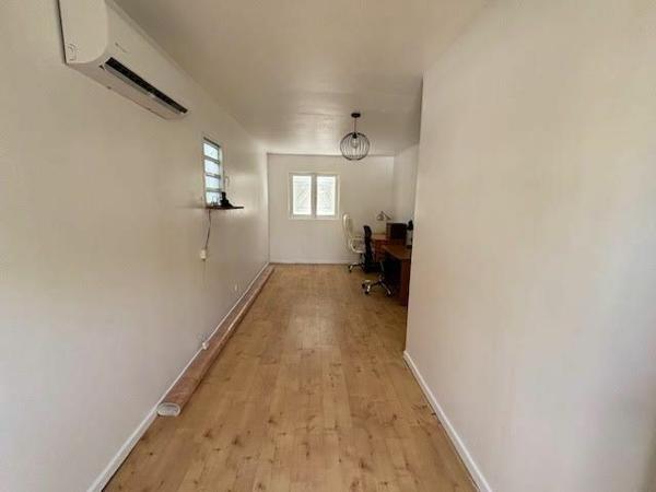 Maison à louer  5 pièces •  Sainte-Anne