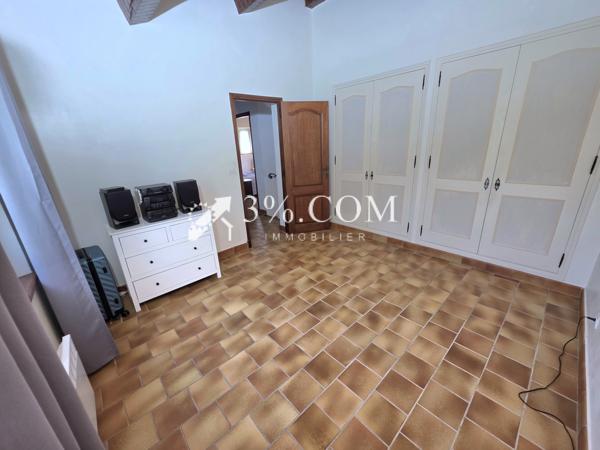 Villa 4 pièce(s) 3 chambre(s) 137 m²