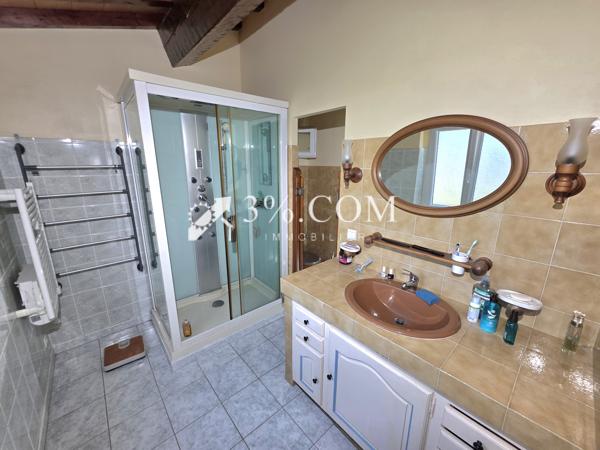 Villa 4 pièce(s) 3 chambre(s) 137 m²
