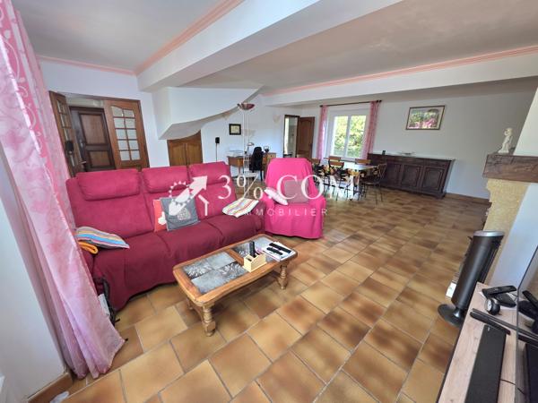 Villa 4 pièce(s) 3 chambre(s) 137 m²