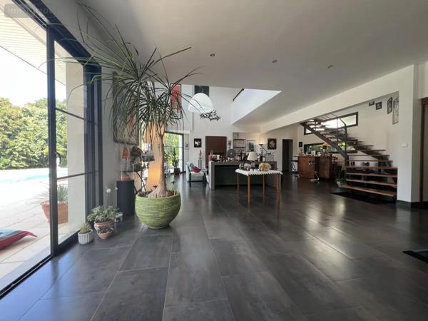 Achat - Maison Ploërmel 56800 11 pièces 350 m 2 2904 m 2