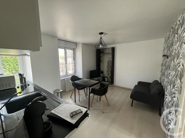 Immeuble à vendre  105,17 m2 LOUVIGNE DU DESERT - 35