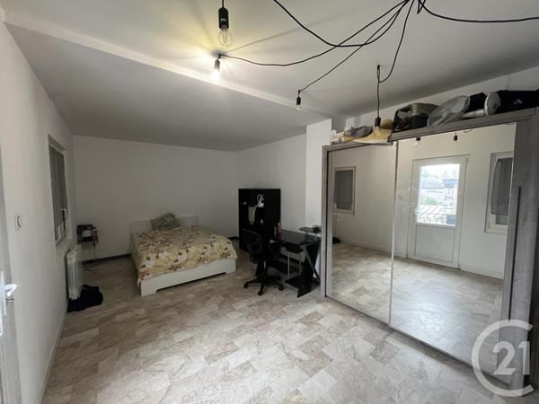 Immeuble à vendre  105,17 m2 LOUVIGNE DU DESERT - 35