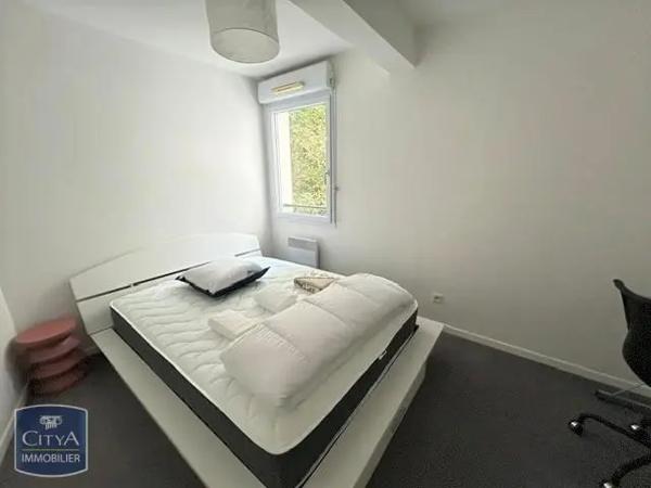 Appartement à louer 3 pièces 62.47m² Nantes (44100)