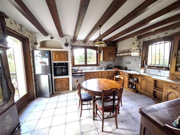 ORVAULT - garages - beau jardin