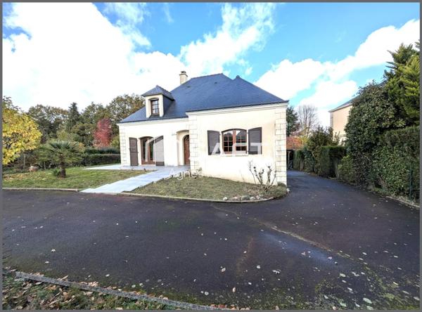 ORVAULT - garages - beau jardin