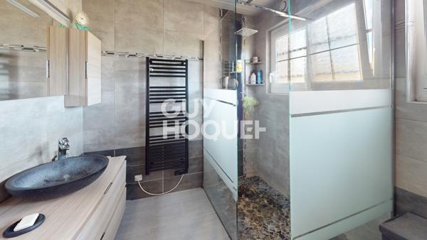 MAISON À VENDRE DE 5 PIÈCES DE 130,00 M²