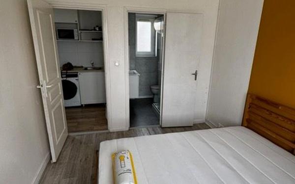 Appartement à louer    1 pièce •  Brest
