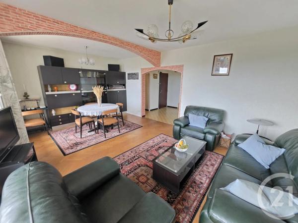Appartement F5 à vendre  5 pièces - 91 m 2   DECINES CHARPIEU  - 69