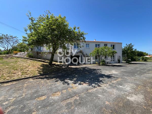 Maison spacieuse à vendre à La Tremblade - 11 pièces, 7 chambres