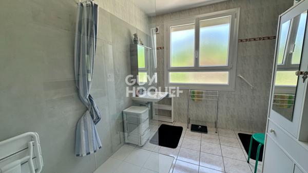 Maison spacieuse à vendre à La Tremblade - 11 pièces, 7 chambres