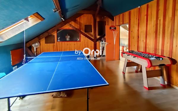 Appartement à vendre    6 pièces • 242,17 m2 Montluçon