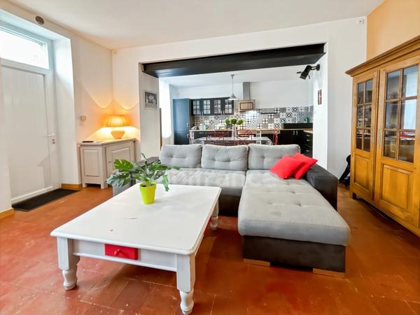 Dpt Sarthe (72), à vendre MONCE EN BELIN maison de ville rénovée 4 chambres