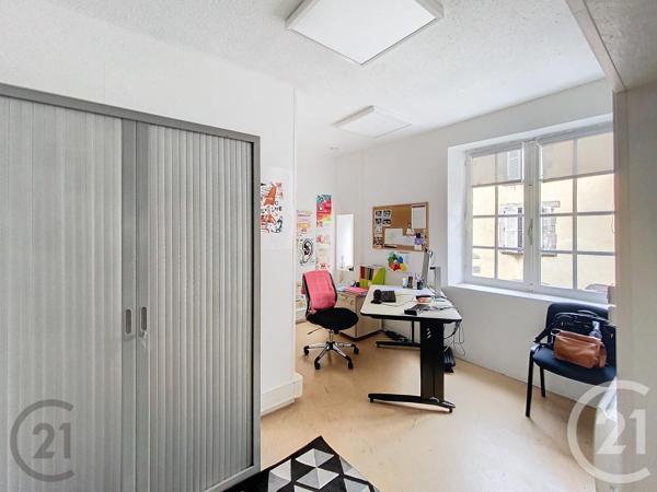 Appartement Local à vendre  4 pièces - 170 m2 RIOM - 63