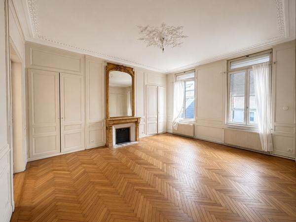 Appartement de caractère 90 m² avec garage - ROUEN