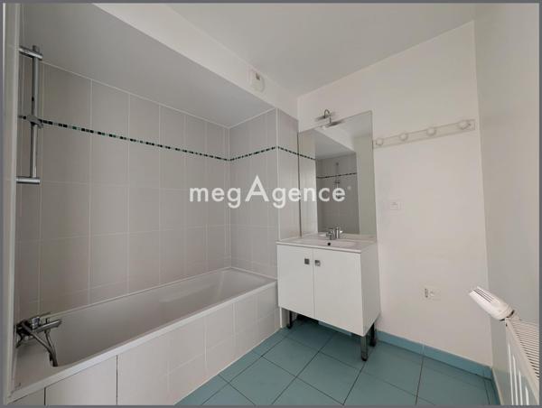 Appartement à MEYZIEU, 69330 - 3 pièces 61m²