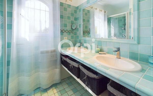 Maison à vendre    6 pièces • 145,44 m2 Tourrettes