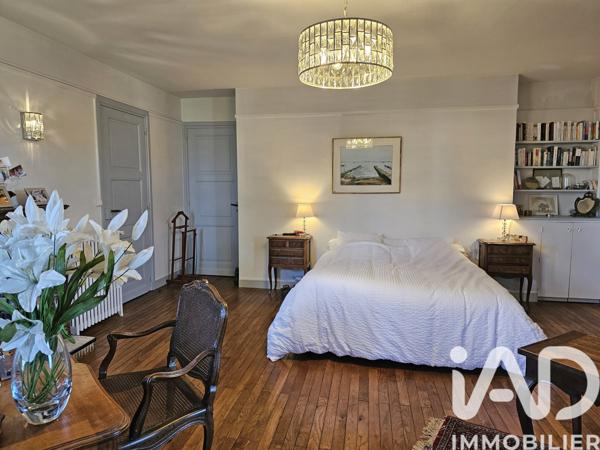 Maison à vendre 10 pièces 329 m² Cognac