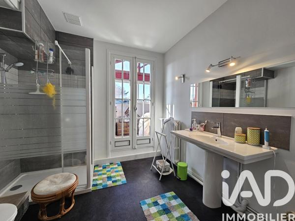 Maison à vendre 10 pièces 329 m² Cognac