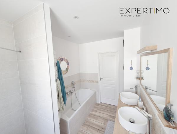 Cissé (86170) PLAIN PIED DE 2017 AVEC PAC chauffage au sol et climatisation réversible