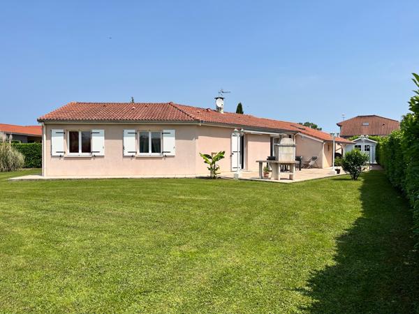 EN EXCLUSIVITE COQUETTE VILLA PLAIN PIEDS DE 109 M2 SUR 1100 M2 DE TERRAIN