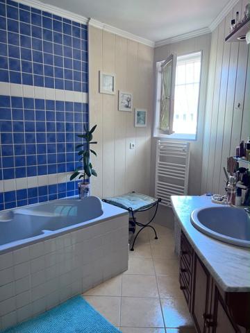 EN EXCLUSIVITE COQUETTE VILLA PLAIN PIEDS DE 109 M2 SUR 1100 M2 DE TERRAIN