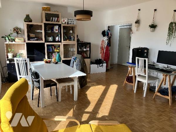 T4 traversant proche Rond-Point de Vannes – 93,67 m² – Terrasse, parking, cave