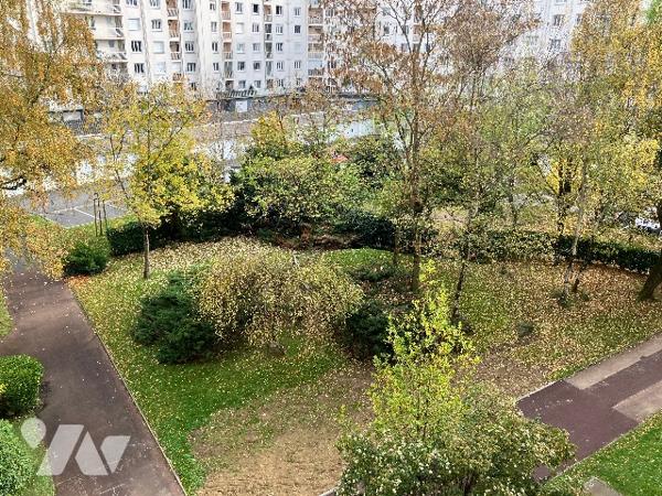 T4 traversant proche Rond-Point de Vannes – 93,67 m² – Terrasse, parking, cave