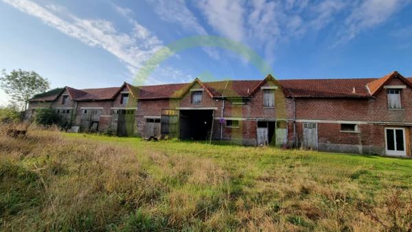Grange à LE PLESSIER ROZAINVILLERS (80110)