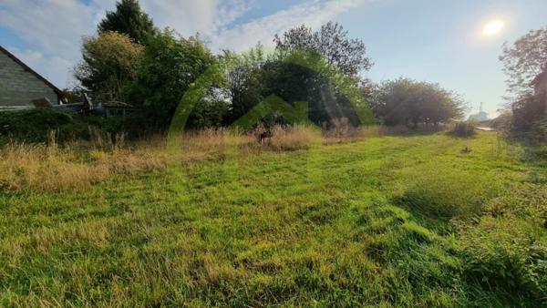 Grange à LE PLESSIER ROZAINVILLERS (80110)