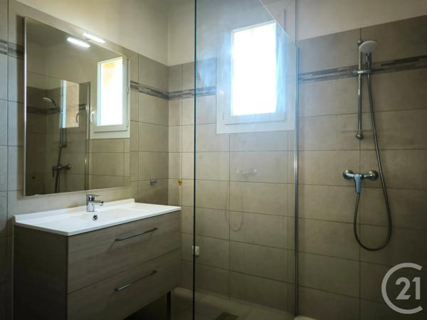 Maison à vendre  6 pièces - 156 m 2   GARDANNE  - 13