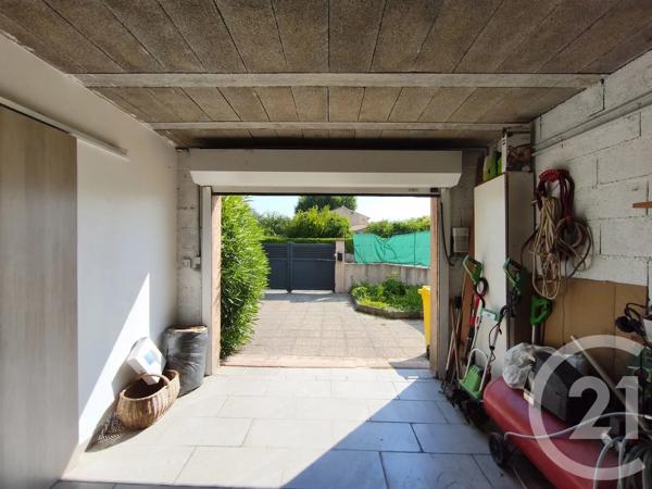 Maison à vendre  4 pièces - 110 m 2   MARIGNANE  - 13