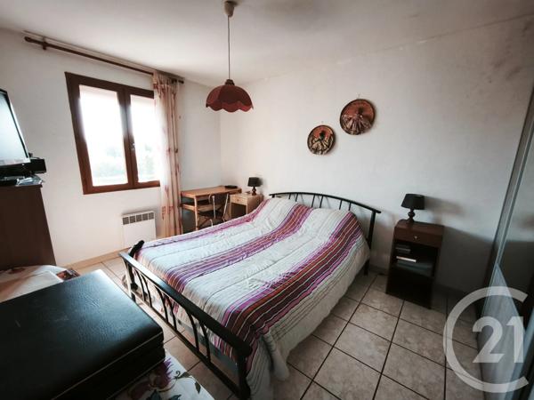 Maison à vendre  4 pièces - 110 m 2   MARIGNANE  - 13